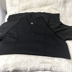 Women’s Lululemon top